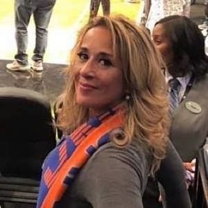 Meet your Posher, Vivian